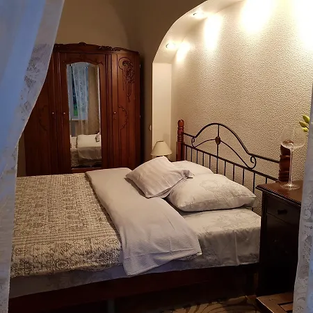 4rooms Nezavisimosti 12 * Mińsk