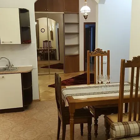 4rooms Nezavisimosti 12 * Mińsk